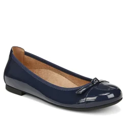 Amorie Flat