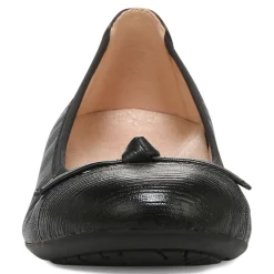 Amorie Flat